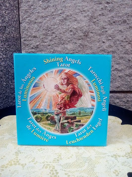 I tarocchi degli angeli luminosi