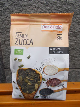 Semi di zucca sgusciati fior di loto