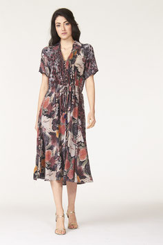 Codice 8. Vestito colori tenui
