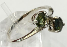 Ring with green sapphires