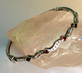 Bracelet with ruby, 0,715 ct. and 12 CZ diamonds