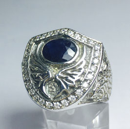 Ring with blue sapphire, 1,9 ct.