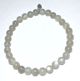 Handmade bracelet with moonstone beads