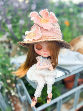 summer hat pink annemonia