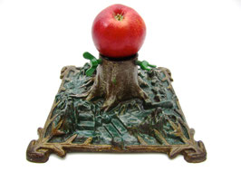 Garden for one tree