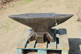 # 2866 - georgeus big massive forged north german anvil with weighed 684,5 lbs
