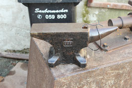 # 2216 - vintage PFP Peddinghaus anvil with square hardy , simply perfect condition +++ 53 lbs ++ direkt shipping on postal way for just 100 euros