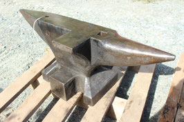 SOLD # 3941 - wonderful historical forged german SS anvil , dated 1949 with 86kg marked = 190 lbs