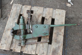 # 3098 - forged vintage german vise with 77 lbs weighed