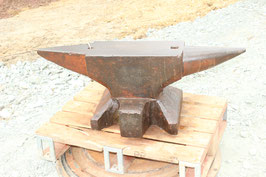 # 3472 - german SH anvil dated 1924 , marked 260 / 275 kg , weighed 571,5 lbs