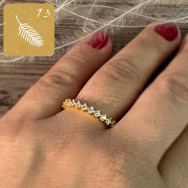 13.Dezember: FINGERRING Zirkonia-Kranz gezackte Oberfläche