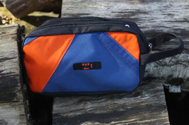 Kulturtasche II, schwarz/blau, orange, Reflektorstreifen