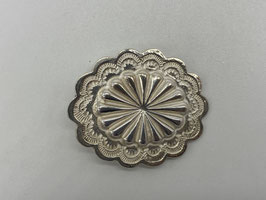 【ほぼ新品】楕円形フラワーコンチョ①【現行】