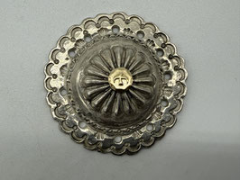 【美品】金メタル付フラワーコンチョ①【現行最新キャスト】