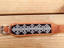 Samisk armband / サーミ族のピューター刺繍ブレスレット