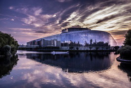 AU FIL DE L'EAU PARLEMENT STRASBOURG