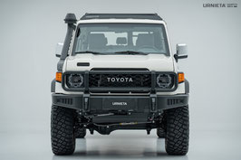 [URNIETA] FRONT BUMPER NEW LC70