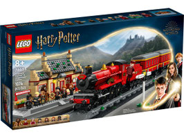 LEGO® Harry Potter™ 76423 Hogwarts Express™ & der Bahnhof von Hogsmeade™