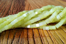 Serpentin Würfel 4 mm - Strang