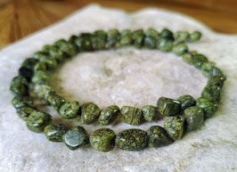 Serpentin - snake skin stone - kleine Nuggets 7-8 mm - Strang