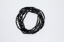 Schwarze Glasperlen und Hämatit