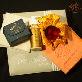 Pirastro - perpetual Soloist Cello SET + Laubach Cello Rosin + Laubach Cleaning and Polishing Cloth + Laubach Ultimate Express Deep Cleaner & Polish