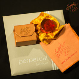 Pirastro - perpetual Medium Cello SET + Laubach Cello Gold Rosin + Laubach Cleaning and Polishing Cloth