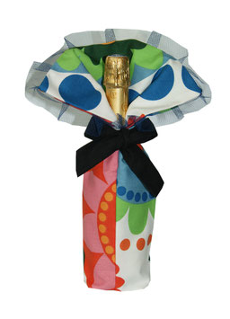 Bunte Rüschen-Flaschen-Tasche mit floralem Print