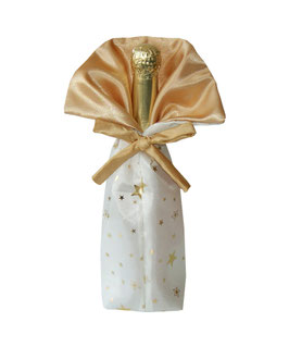 Flaschen-Tasche mit goldenen Sternen