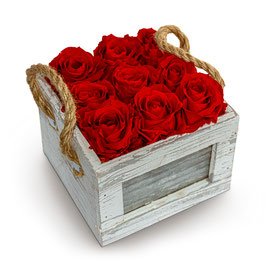 Holzbox Tafel und Kordel mit roten Rosen