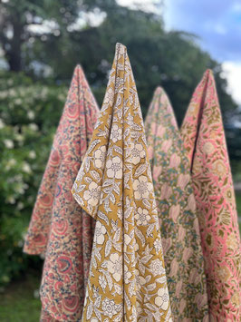 Paréo fleuri