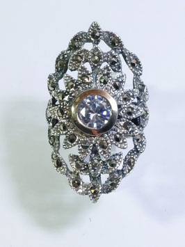 Anel prata oval com marcassitas e ouro  - RS
