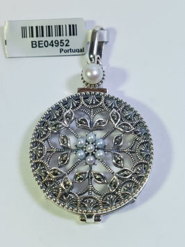 Medalha de abrir redonda com marcassitas e pérolas cultura - PC