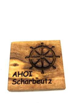 Steuerrad mit Text "AHOI Scharbeutz"