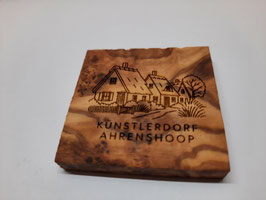 Häuser von Ahrenshoop mit Text "Künstlerdorf Ahrenshoop"