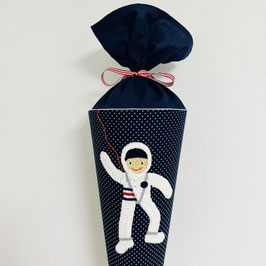 Kitatüte Häkelmotiv, ASTRONAUT