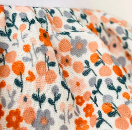 Garderobe MUSSELIN auf weißem Brett, MILLEFLEUR