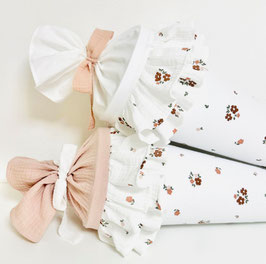 Schultüte Smilla HÄKELBILD, CREME STREUBLÜMCHEN