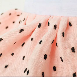Garderobe MUSSELIN auf weißem Brett, PEACHY ROSA SCHWARZ