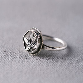 'Thyme' Garden Heirloom Ring