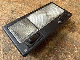 VW Passat 35i b3 – Innenleuchte vorne 4-Polig 357947111C  (PARTS*)