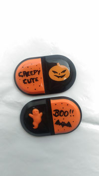 Hairclip Halloween Pill