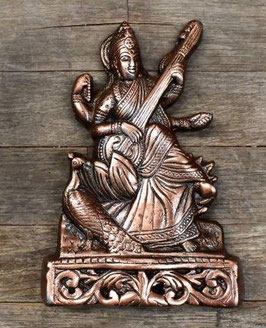 Saraswati metal, 18 cm.
