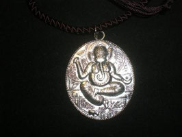 Colgante medallón Ganesha