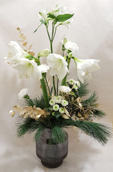 #18 Weihnachtlicher Blumenstrauß mit Amaryllis, versandkostenfrei ab 39,- Euro