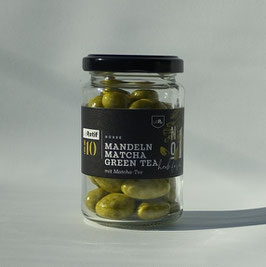 Mandeln Matcha Green Tea