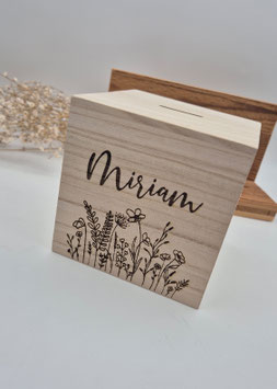 Spardose aus Holz | Blumenwiese & Name