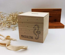 Spardose aus Holz | Seepferdchen & Name