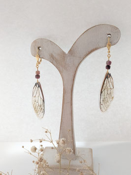 Boucle d'oreille - grande aile de cigale pailletée dorée, pierres semi-précieuses (Tourmaline melon d'eau, Inde), dormeuse plaqué or