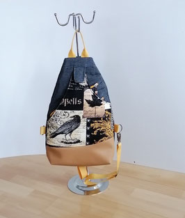 Sling Bag Malea -Nevermore Collage / Crossbag / Rucksack / Umhängetasche / Unikat